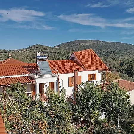La Nature Konistres Exterior photo